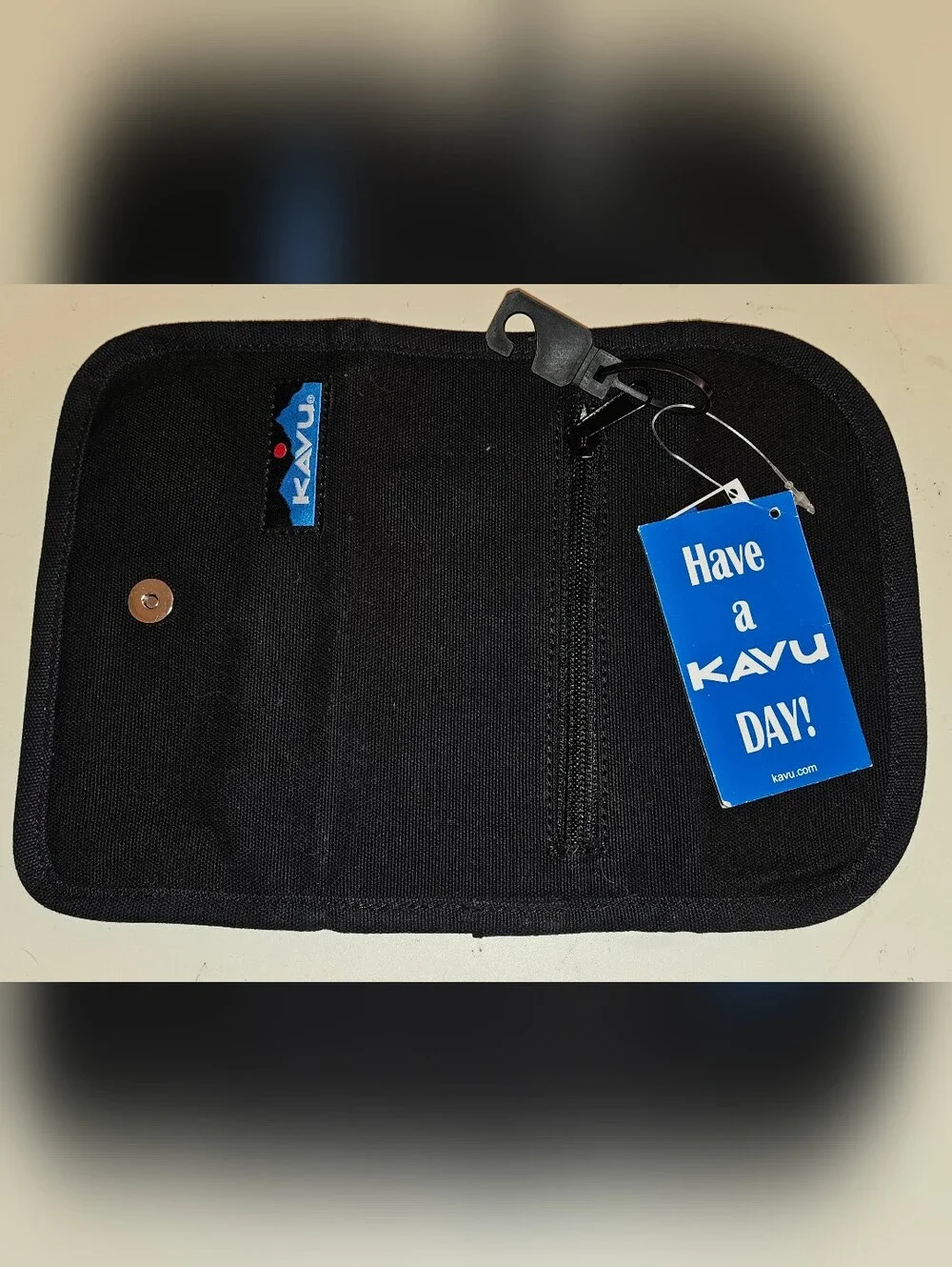 New KAVU Men's Black Canvas Wallet NWT